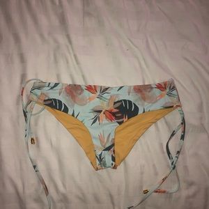 Shore bikini bottoms tropical print